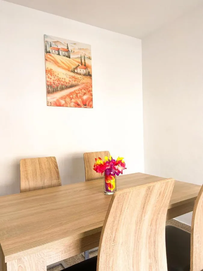 Elegant 2 Bedroom, Big Terrace 200M From Beach Lloret de Mar Apartment