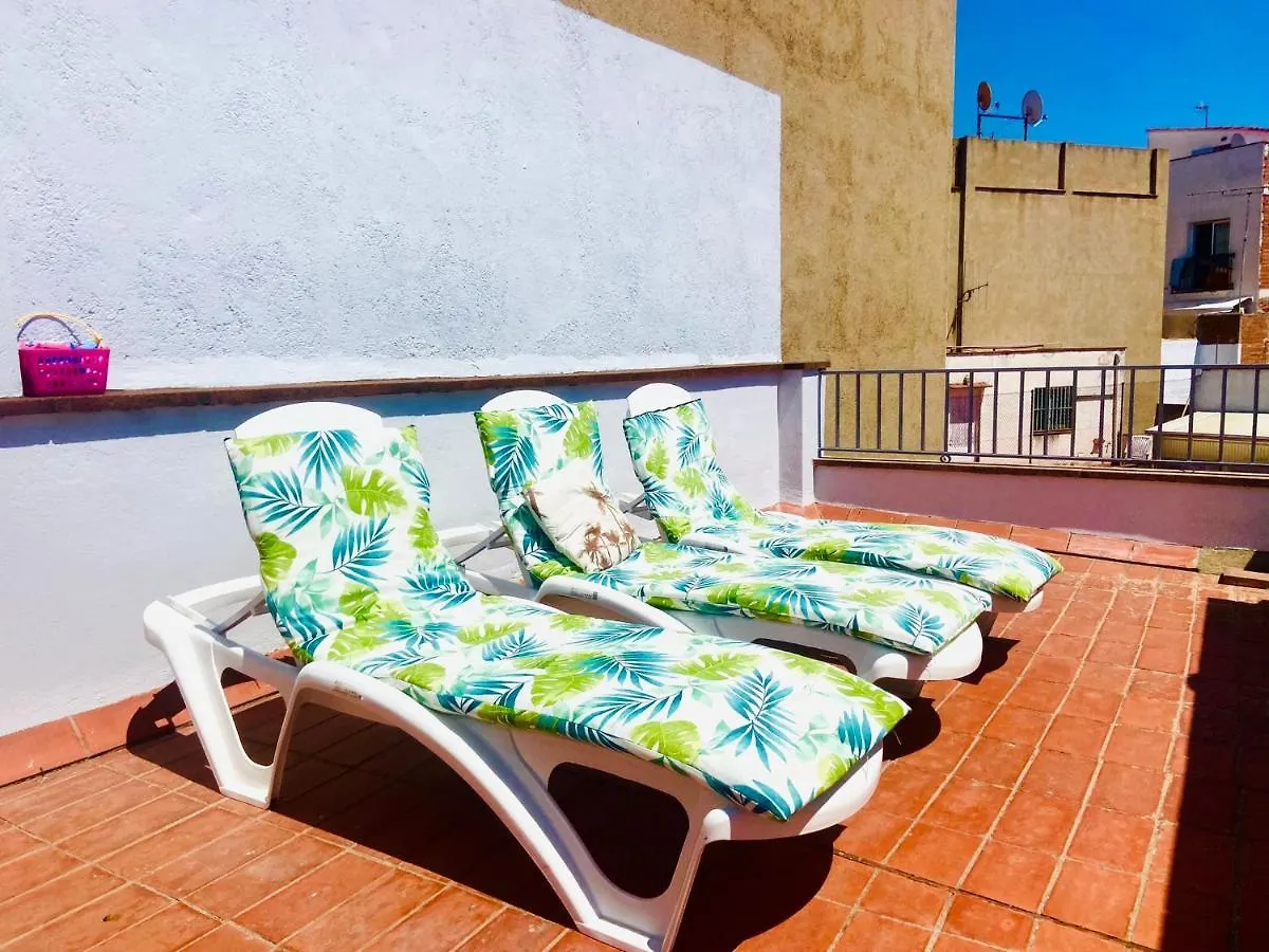 Elegant 2 Bedroom, Big Terrace 200M From Beach Lloret de Mar