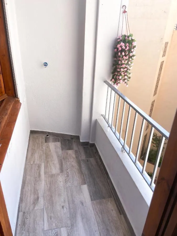 Elegant 2 Bedroom, Big Terrace 200M From Beach Lloret de Mar